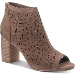 American Rag Womens Glia Suede Perforated Shooties, Size 10